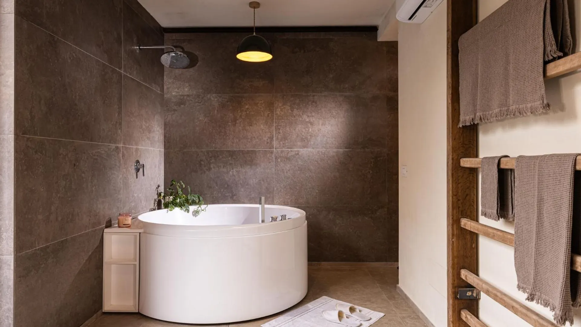 Charming Apt In Villa With Jacuzzi In Milan Segrate